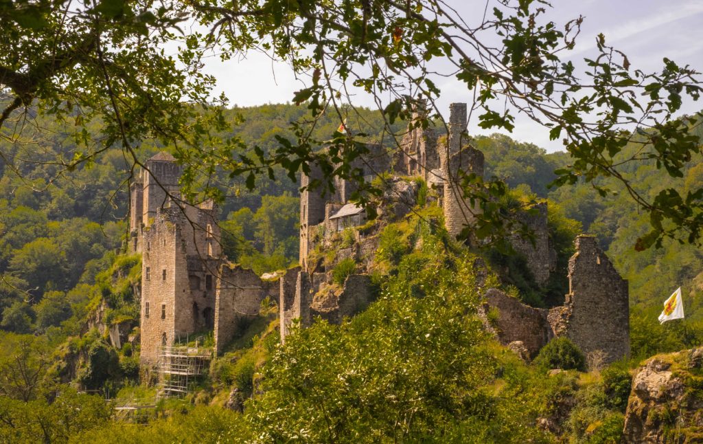 Tours de Merle Correze Medieval Castle Chateaux Castrum