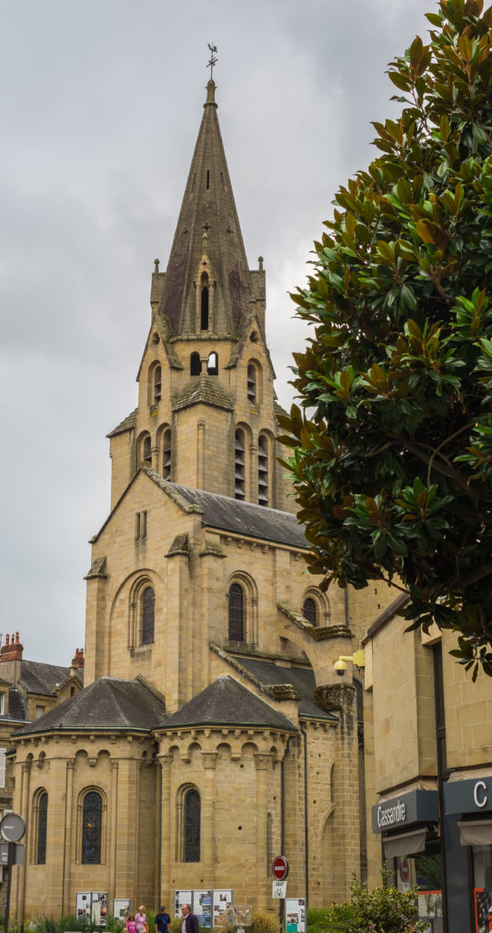 Cathedral Basilica Church Eglise France Auvergne Limousin Dordogne