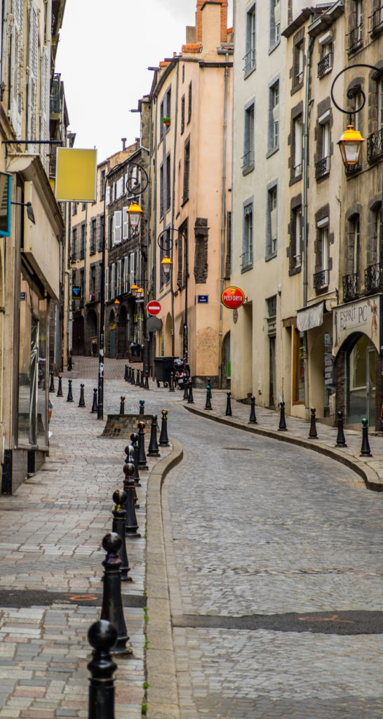 The Rue du Port leads down to Place Delile - Photo © 2016 Richard Alexander