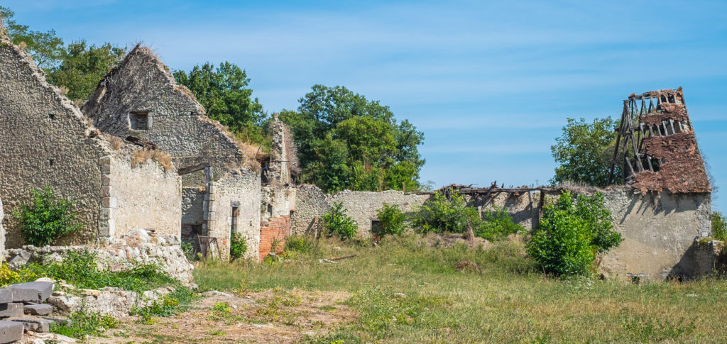 Ruins in the interior courtyard