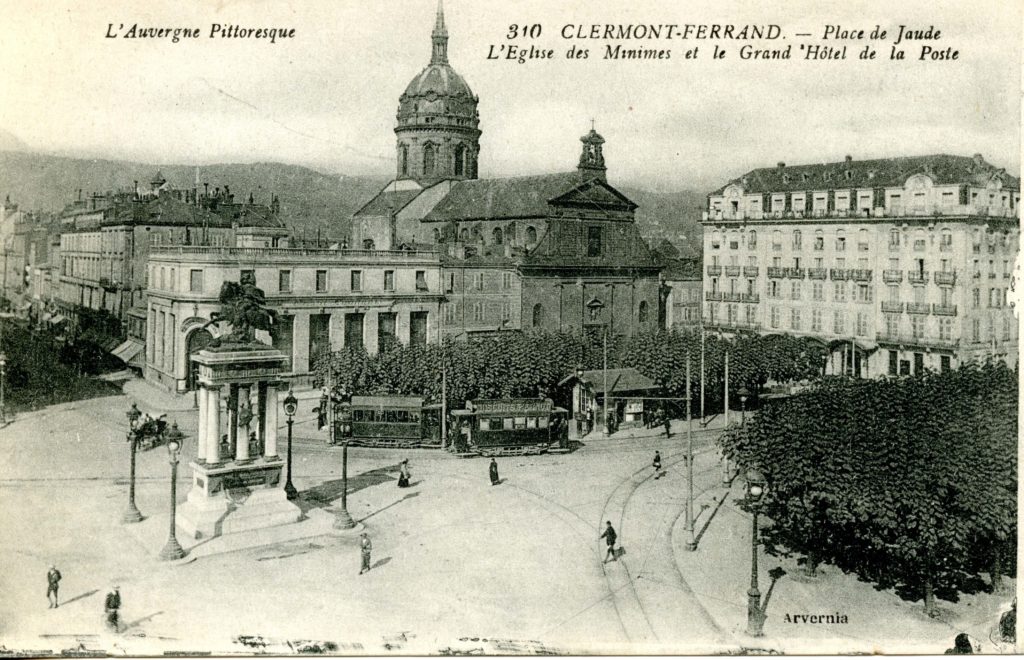 Auvergne Clermont-Ferrand Postcards