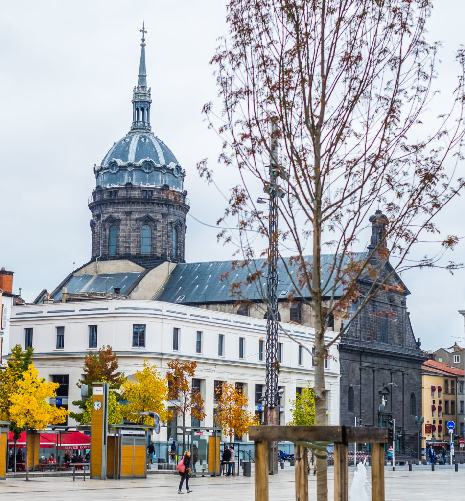 Auvergne Clermont-Ferrand Postcards