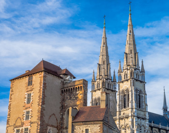 Cathedral Basilica Church Eglise France Auvergne Limousin Dordogne