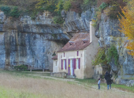 Eyzies Dordogne Perigord France Cro-Magnon Prehistoric cave Font de Gaume Combarelles
