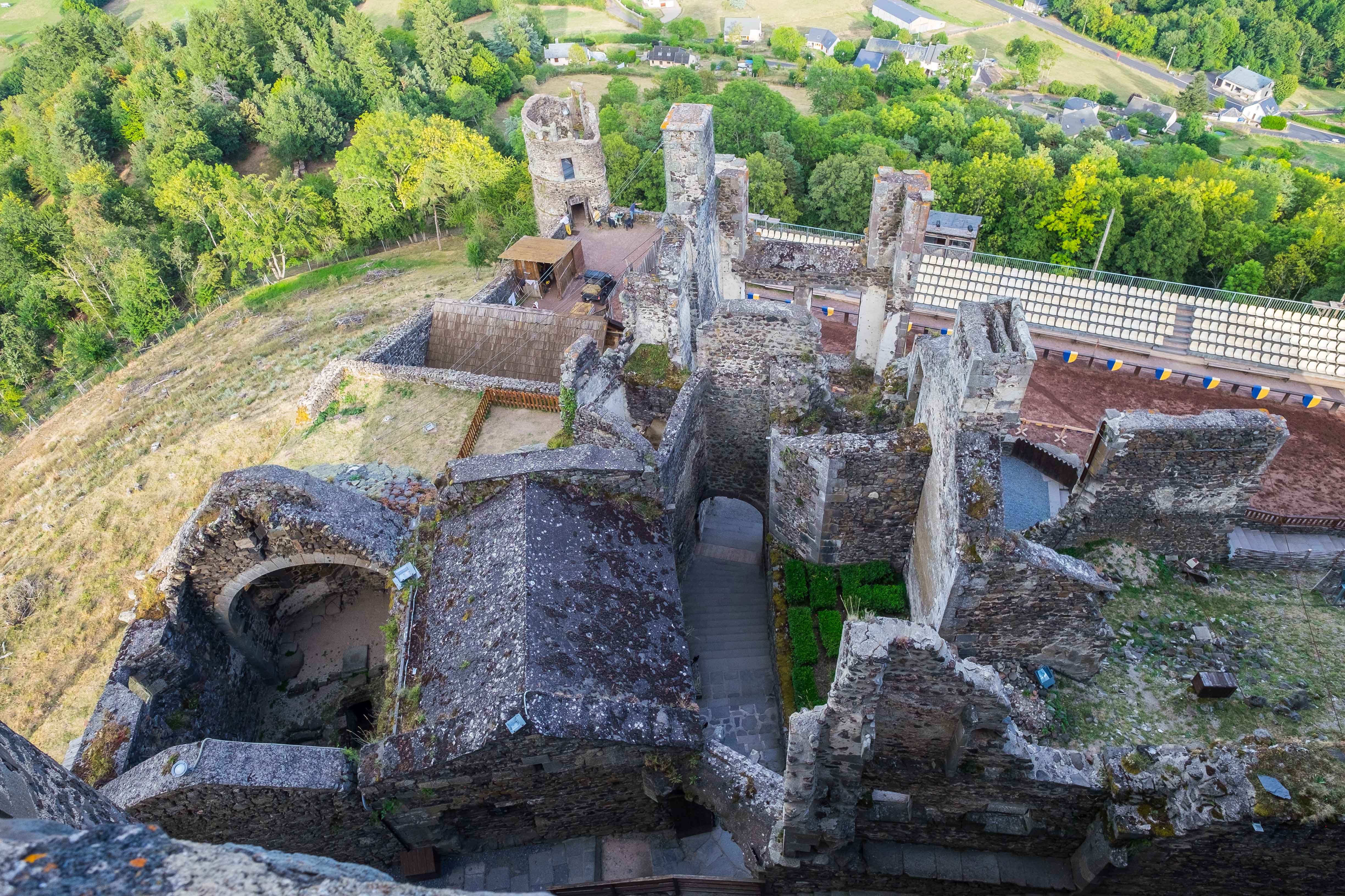 Murol castle - 4 quality high-definition images