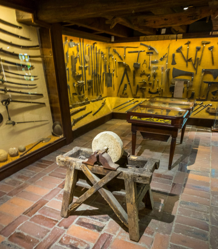 Visit medieval Pérouges - one of France's official "Most Beautiful ...